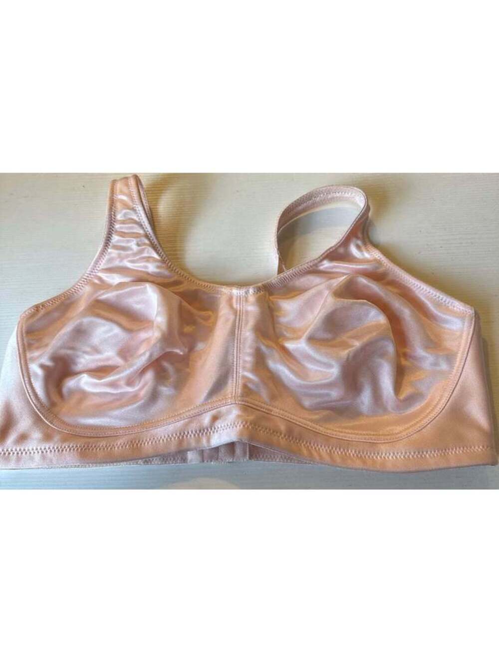 Breezier bra size 44 DD